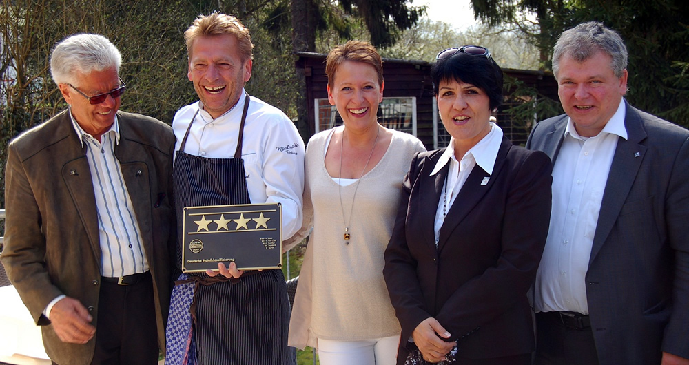 LAND & GENUSS HOTEL NUN MIT »4 STERNEN«